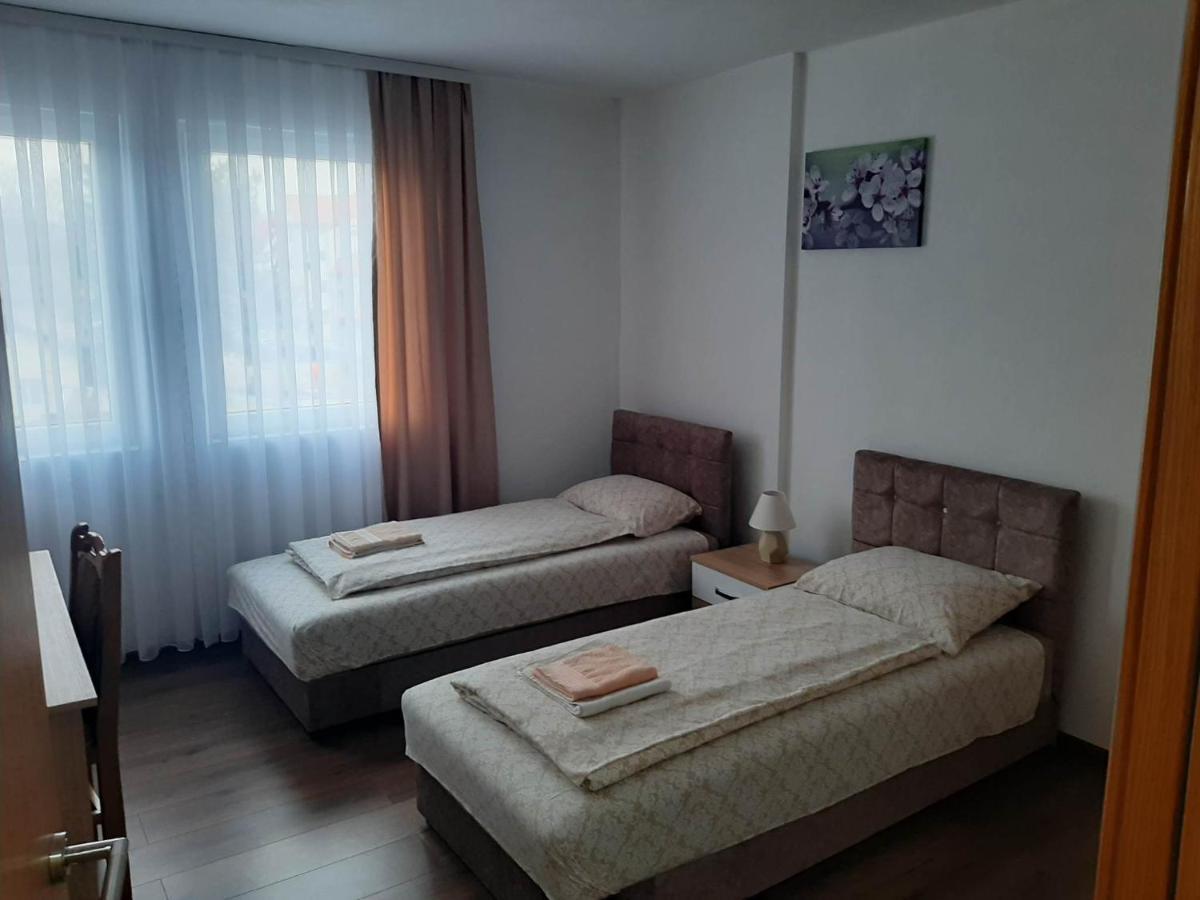 Vila Centar Mb Bed & Breakfast Sjenica Exterior photo